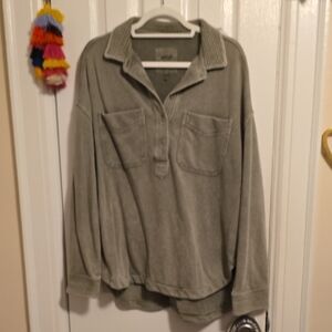 NWOT AERIE LIGHT OLIVE ACID WASH Long-Sleeve Polo Shirt Sweatshirt